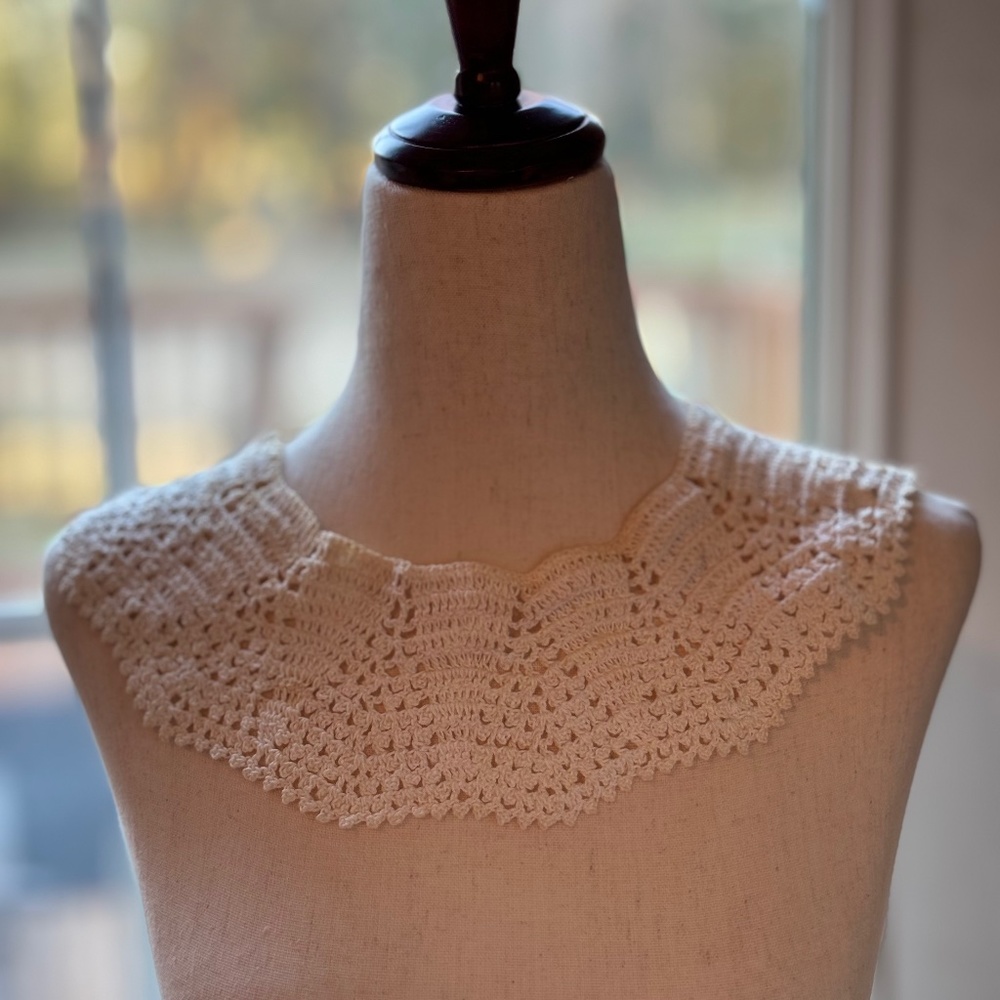 Vintage 70s Oversized Ivory Lace Crochet Cotton Detachable Collar Peter Pan